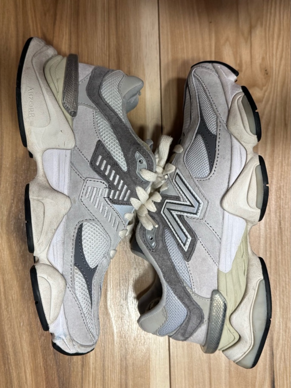 New Balance 9060 Sneakers - Picture 7 of 9